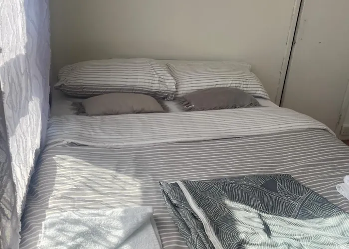 City Centre Flat For Sleeping